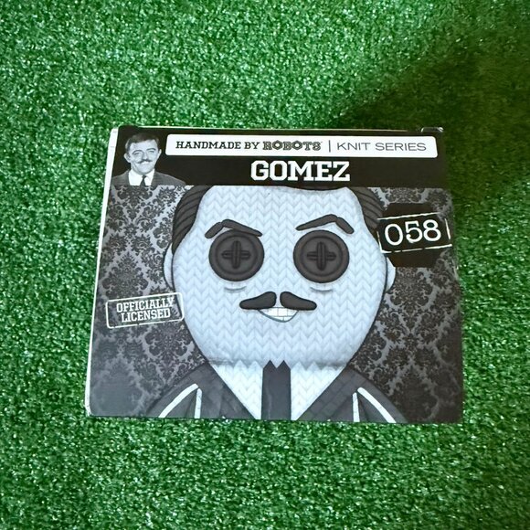 The Addams Family Gomez Handmade by Robots Knit Series #058 Vinyl Figure NEW - Picture 13 of 13